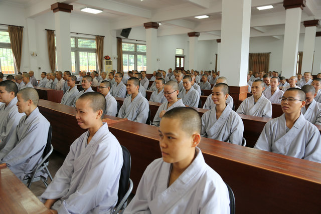 「佛教」广东尼众佛学院2015年秋季开学典礼隆重举行