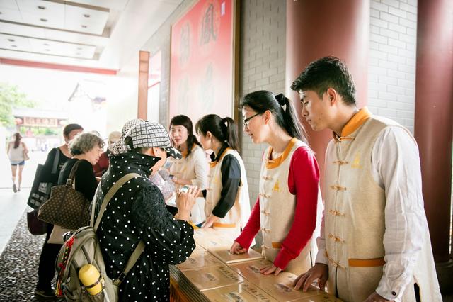 「书画」匠心绘伽蓝：近百幅寺院建筑书画作品亮相玉佛禅寺