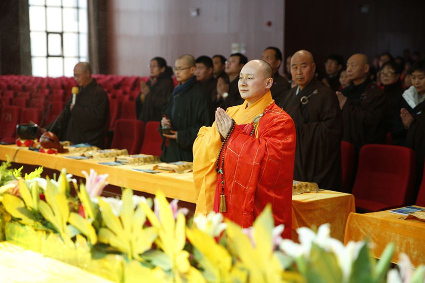 「佛教」传喜法师于郑州莲花源寺举行无遮甘露施食超荐法会