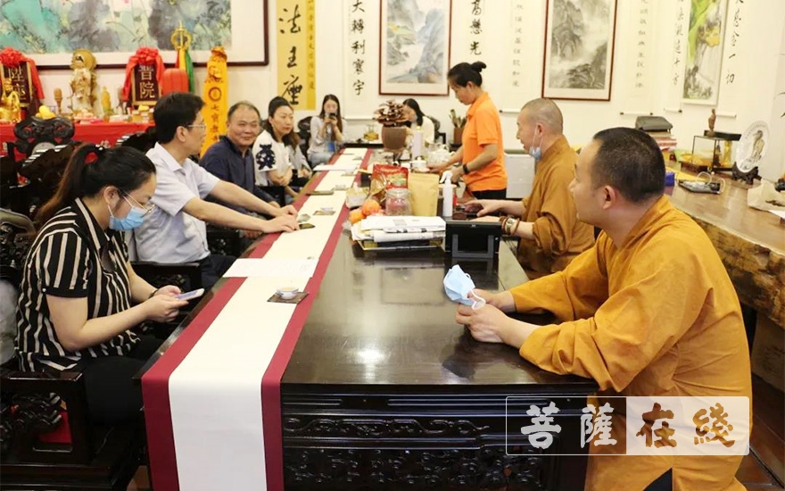 「佛教」闵行区民宗办联合七宝镇等相关部门对七宝教寺有序恢复开放准备工作进行检查 「佛教」闵行区民宗办联合七宝镇等相关部门对七宝教寺有序恢复开放准备工作进行检查