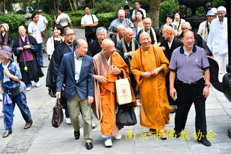 「佛教」日本则竹秀南长老一行到江苏南京参访