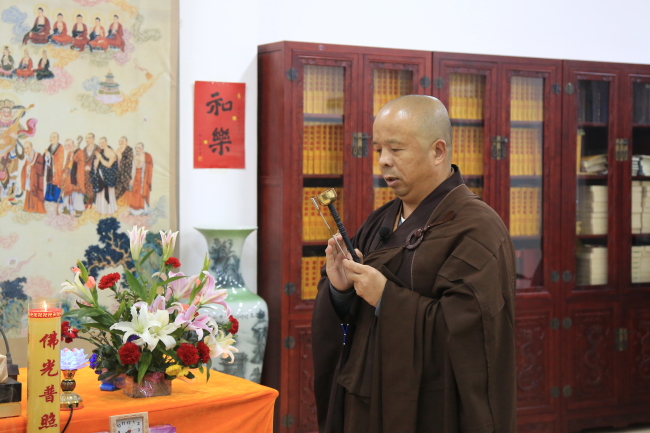 「佛教五戒」江西九江东林寺为冬季佛七居士授三皈五戒