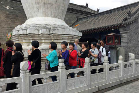 「五台山」浙江炉峰禅寺僧众赴山西五台山朝圣