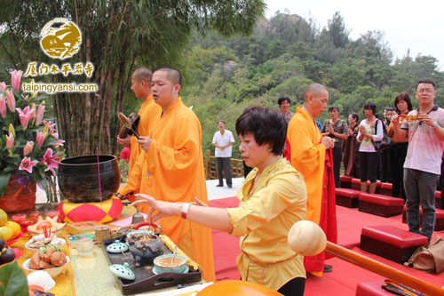 「观音」厦门太平岩寺于观音菩萨出家日举行送子观音圣像开光仪式 「观音」厦门太平岩寺于观音菩萨出家日举行送子观音圣像开光仪式
