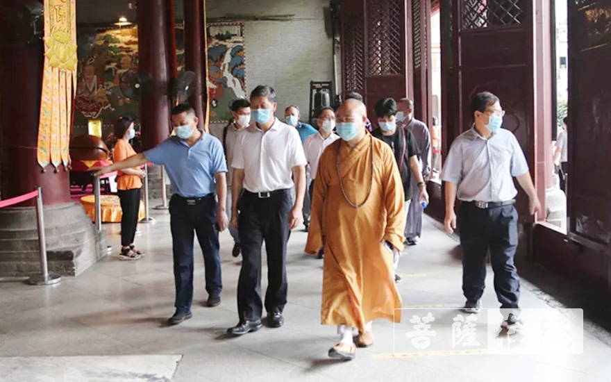「大佛寺」广州市民宗部门领导赴大佛寺视察 寺院防疫工作获肯定 广州市大佛寺 「大佛寺」广州市民宗部门领导赴大佛寺视察 寺院防疫工作获肯定 广州市大佛寺
