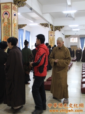 「佛教」广东梅州千佛塔寺第一期精进佛七圆满举行
