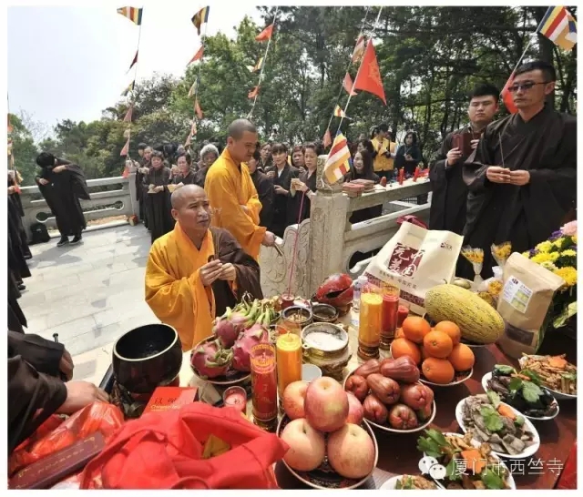 「佛教」福建厦门西竺寺清明祭拜宏辉老和尚塔 「佛教」福建厦门西竺寺清明祭拜宏辉老和尚塔