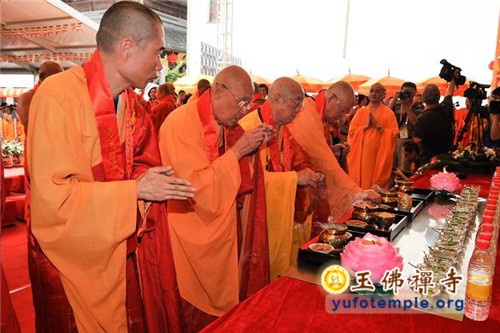上海玉佛禅寺消除公共安全隐患保护性修缮工程开工典礼暨祈福大法会