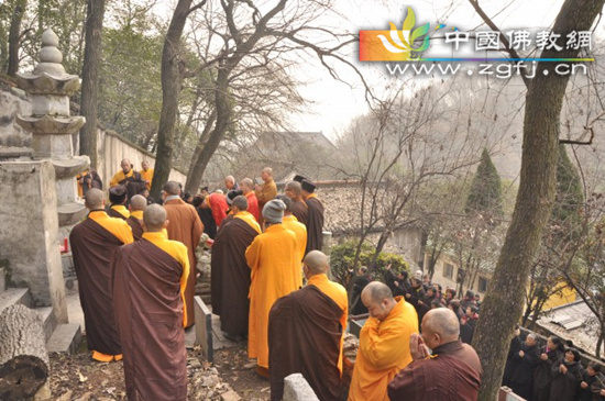 「佛教」湖北古灵泉寺举行“追思祖德、不忘祖恩”缅怀融训老和尚十周年追思法会