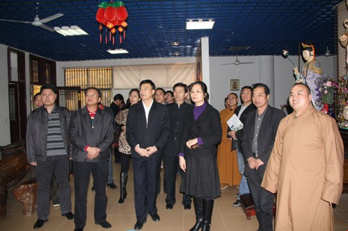 「时政」厦门市人大常委会副主任何清秋一行莅临石室禅院