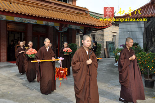「佛教」浴佛浴心 净法身——厦门万石莲寺隆重举行浴佛法会 「佛教」浴佛浴心 净法身——厦门万石莲寺隆重举行浴佛法会