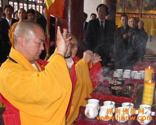 「万寿寺」第四届中国阳明山“和”文化旅游节暨杜鹃花会、万寿寺护国息灾祈福法会在永州阳明山举行 「万寿寺」第四届中国阳明山“和”文化旅游节暨杜鹃花会、万寿寺护国息灾祈福法会在永州阳明山举行