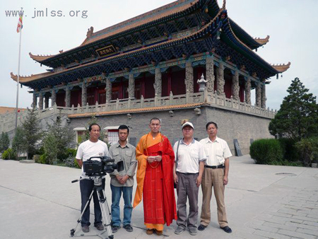 「佛教」甘肃电视台拍摄组一行到武威鸠摩罗什寺拍摄（图）