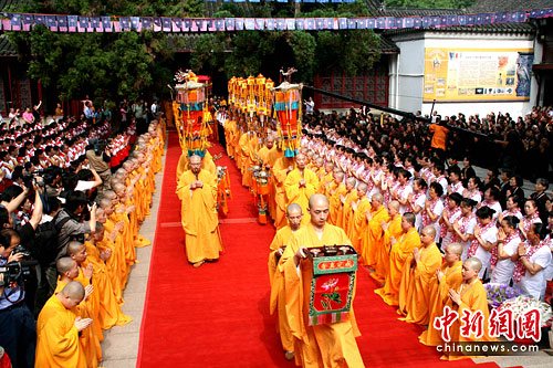 「佛教」南京阿育王塔佛顶骨舍利面世(组图)