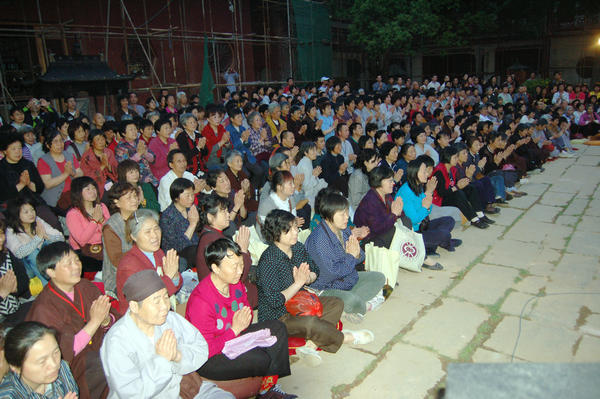 「大安法师」佛七夜话 欢乐吉祥——2010年五一精进佛七夜话纪实