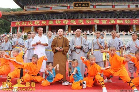 「佛教」浙江泽国天皇禅寺举行“首届晒经文化节”暨梵呗盛典