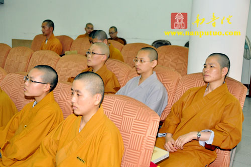 「佛教」闽南佛学院召开2010年暑期放假大会