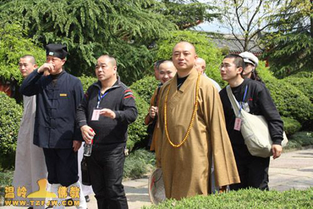 「佛教」浙江省温岭市佛教协会赴江西参学圆满结束