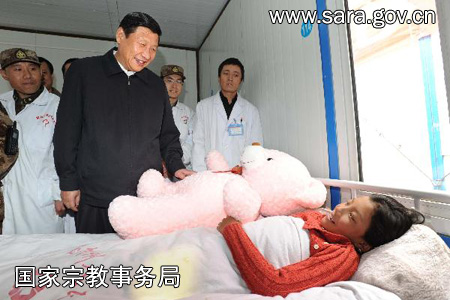 「玉树」习近平赴青海玉树地震灾区考察 看望慰问宗教界人士