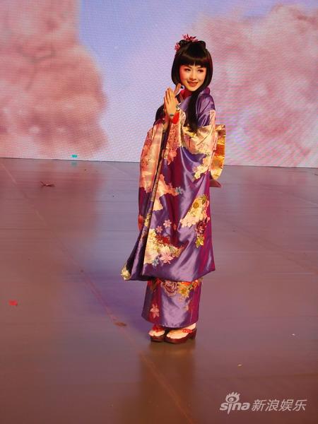 「万茜」万茜主演佛教界首部音乐剧《弘一》 扮相美艳 「万茜」万茜主演佛教界首部音乐剧《弘一》 扮相美艳