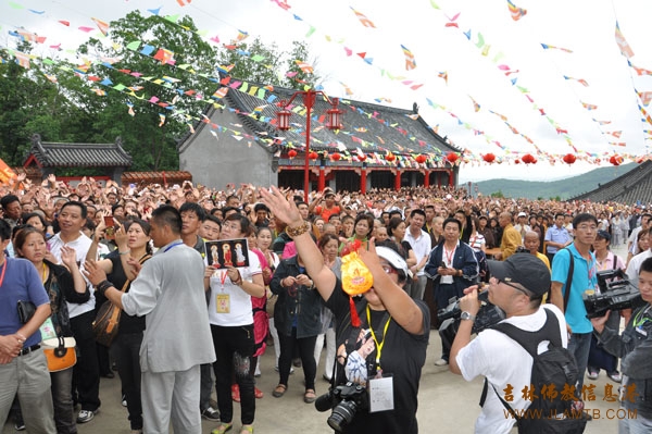 「佛教」吉林市万德禅寺卧佛殿肉身殿开光法会圆满成功