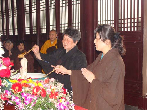 「释迦牟尼」2010年5月21日（农历四月初八）恭逢释迦牟尼佛圣诞 苏州北塔报恩寺举行浴佛法会