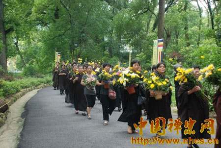 「佛教」南华禅寺首座传清长老往生 隆重举行封龛法会