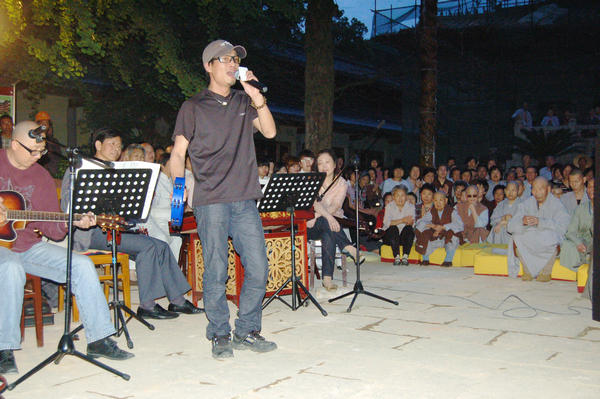 「大安法师」佛七夜话 欢乐吉祥——2010年五一精进佛七夜话纪实