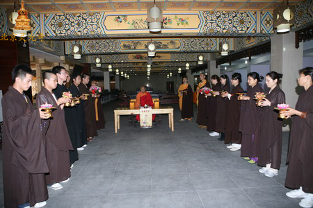 「灵光寺」北京灵光寺举办传授“三皈五戒”法会