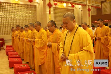 「玉佛寺」上海玉佛寺为舟曲遇难同胞举行哀悼祈祷活动