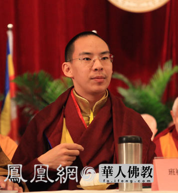 「佛教」第十一世班禅额尔德尼 确吉杰布向舟曲捐善款并颂经祈福