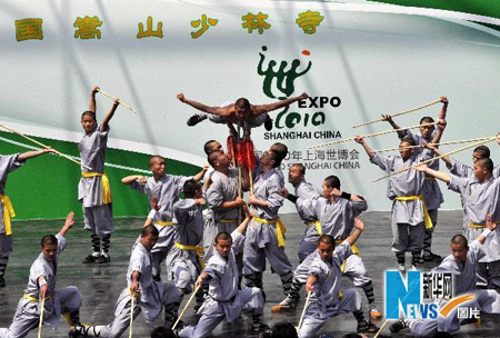「武僧」少林72般绝技亮相世博 禅武精髓诠释和谐生活