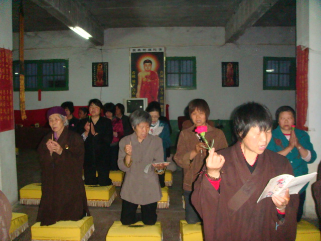 「佛教」重庆云台寺隆重举行2010年浴佛斋天放生法会