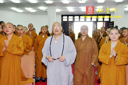 「佛教」闽南佛学院召开2010年暑期放假大会