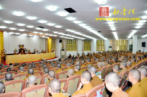 「佛教」闽南佛学院召开2010年暑期放假大会