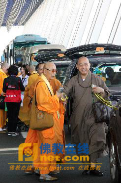 「佛教」台湾佛教界世博参访团抵沪 准备参观世博盛会