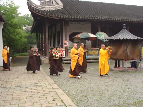 「释迦牟尼」2010年5月21日（农历四月初八）恭逢释迦牟尼佛圣诞 苏州北塔报恩寺举行浴佛法会