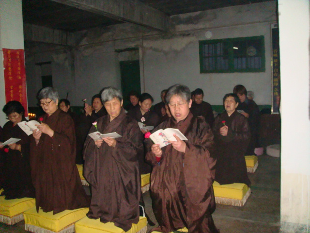 「佛教」重庆云台寺隆重举行2010年浴佛斋天放生法会
