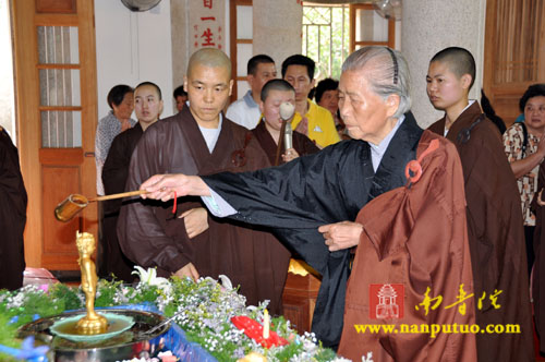 「佛教」浴佛浴心 净法身——厦门万石莲寺隆重举行浴佛法会 「佛教」浴佛浴心 净法身——厦门万石莲寺隆重举行浴佛法会