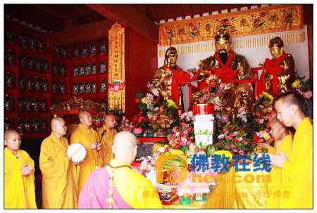 「佛教」河南圆融无碍禅寺举行伽蓝菩萨圣诞传灯法会