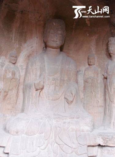 「佛教文化」全国知名网络媒体看郑州：感受石窟寺佛教文化