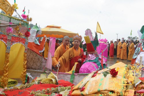 「水陆法会」厦门太平岩寺水陆法会功德圆满举行隆重的送圣仪式 「水陆法会」厦门太平岩寺水陆法会功德圆满举行隆重的送圣仪式