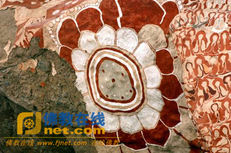 「佛教」组图：青海发现唃厮啰时期岩窟壁画 莲花惊艳