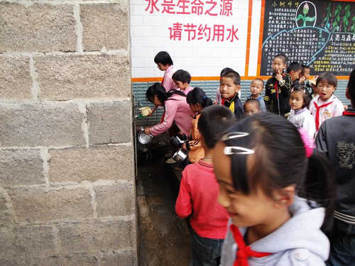 「慈善」东林慈善援建云南三所小学饮水工程圆满完成