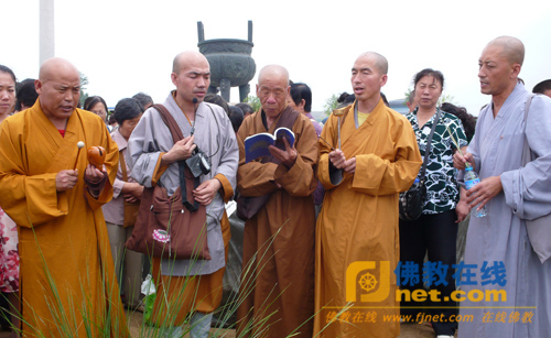 「佛教」内蒙古呼和浩特观音寺隆重举办放生法会