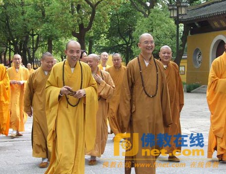 「佛教」中佛协副会长学诚法师一行参访江苏苏州西园寺