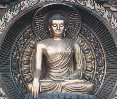 「莲花」佛说一切菩萨刚出生时都能自己走路