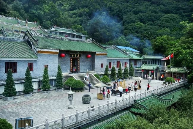 「佛教」阳江孝子来莲洞 证道白云礼大师