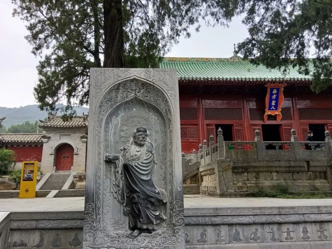 「佛教」少林寺里的达摩“只履西归相”碑