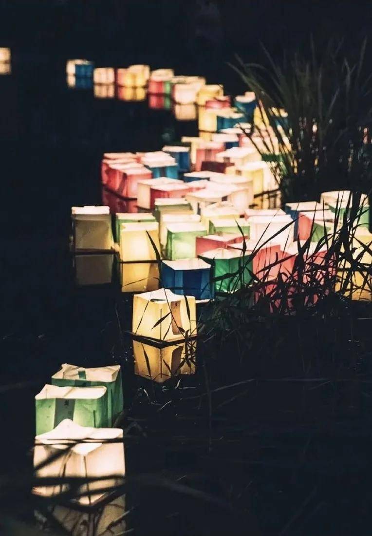 燃灯节图片，燃灯节是哪个国家的